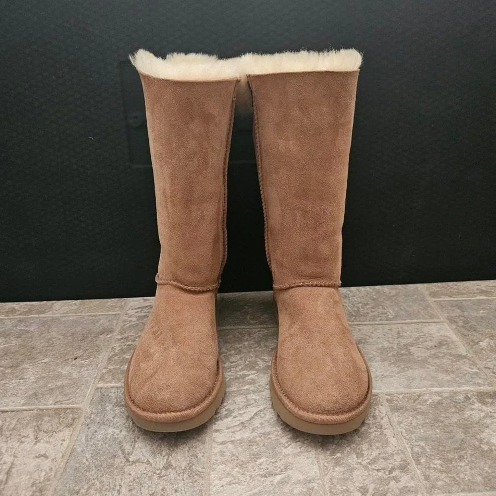UGG Bailey Bow Tall II Women Boots‎ Size 6 Chestnut Suede Shearling 1016434